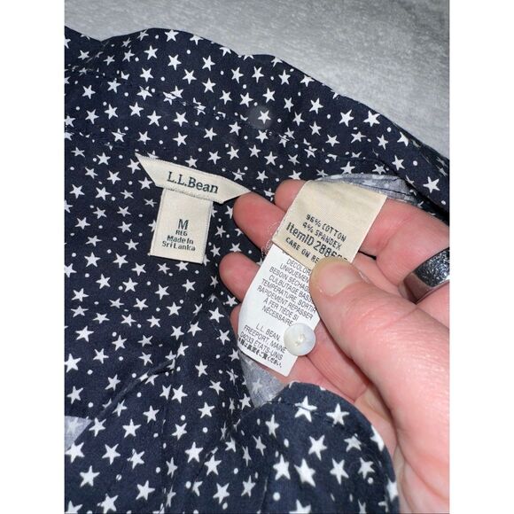L.L. Bean Medium Short Sleeve Collared Button Down Shirt Navy White Star Pattern - Picture 6 of 10